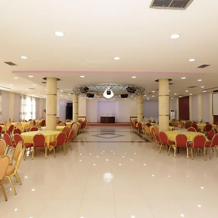 호텔 Serenata Korcare Resort 4*