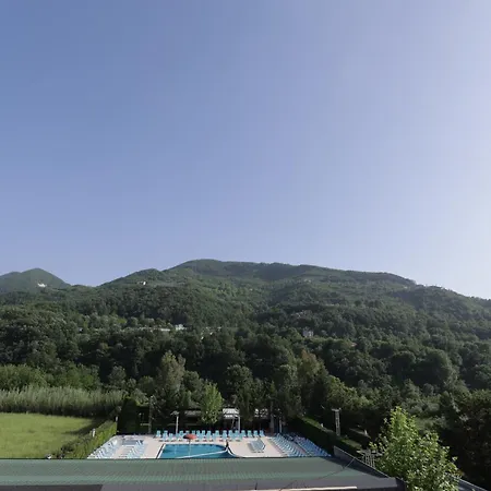 Serenata Korcare Resort 호텔 4*