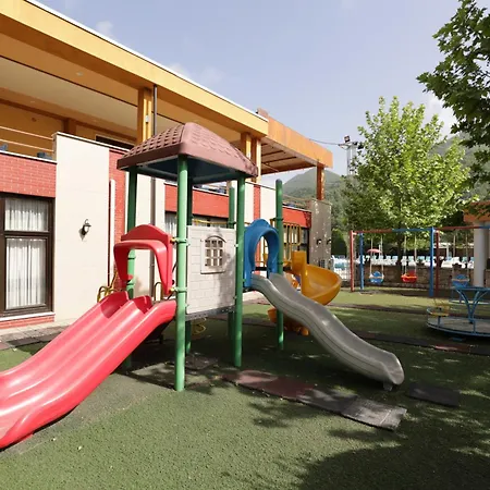 Mema Tirana