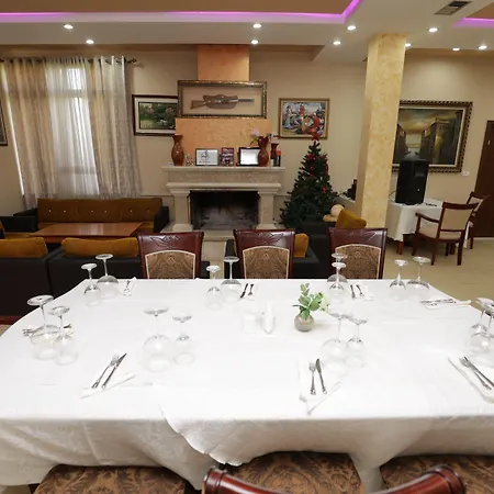 Serenata Korcare Resort 4* Mirash