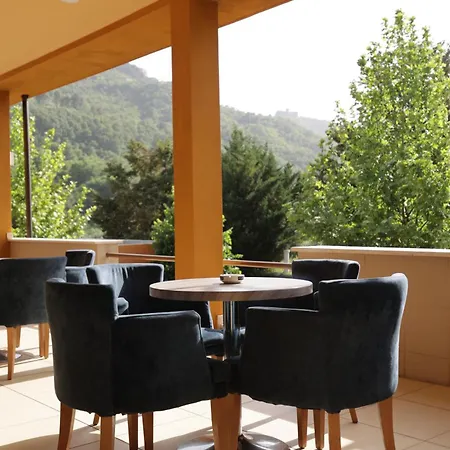 Hotel Serenata Korcare Resort 4*