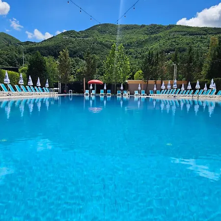 Serenata Korcare Hotel Mirash
