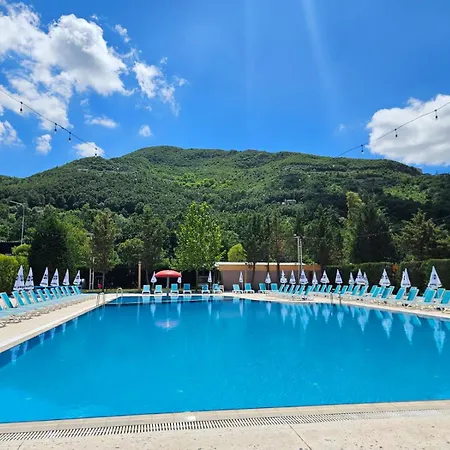 Hotel Serenata Korcare Mirash